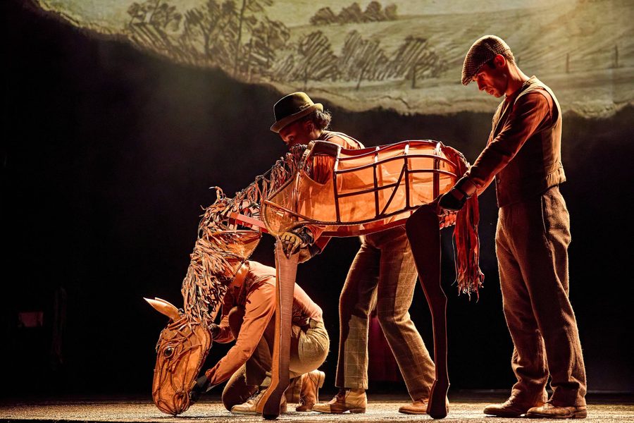 Resized Eloise Beaumont-Wood, Diany Samba-Bandza, Jordan Paris (Baby Joey) in War Horse. Credit Brinkhoff-Moegenburg 1113-0019_ Eloise Beaumont-Wood, Diany Samba-Bandza, Jordan Paris (Baby Joey) in War Horse