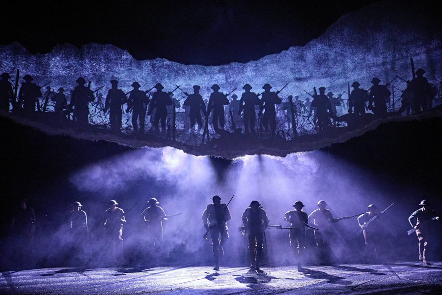 Resized The cast of War Horse. Credit Brinkhoff-Moegenburg 1113-1002_